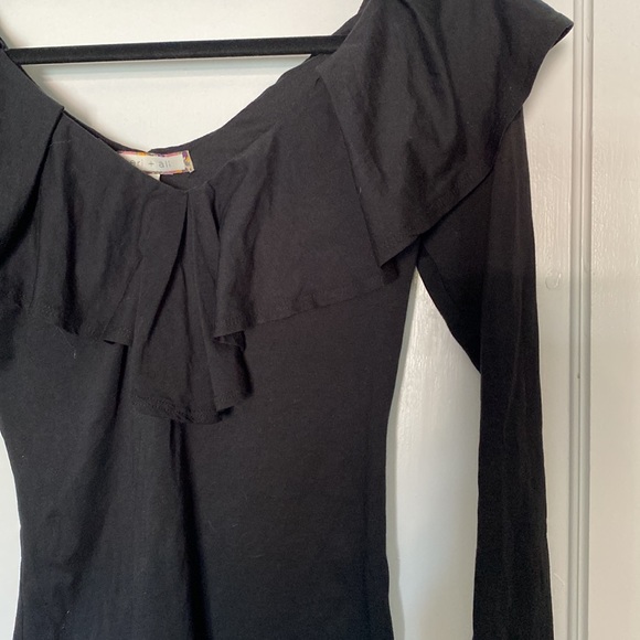 Eri + Ali Anthropologie Ruffle Top - Picture 4 of 7